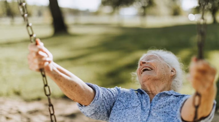 À 70 ans, le secret du bonheur ne réside pas dans l&rsquo;absence d&rsquo;épreuves, mais dans le fait de savoir les surmonter